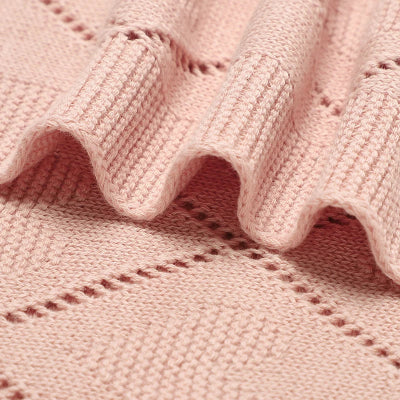 couverture-bebe-tricot-rose