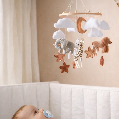 mobile bebe animaux nuages