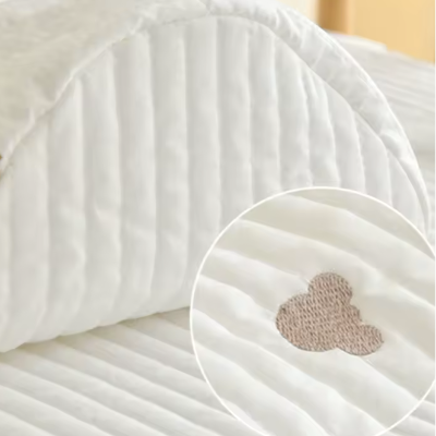 poche-tour-de-lit-bebe-organisateur