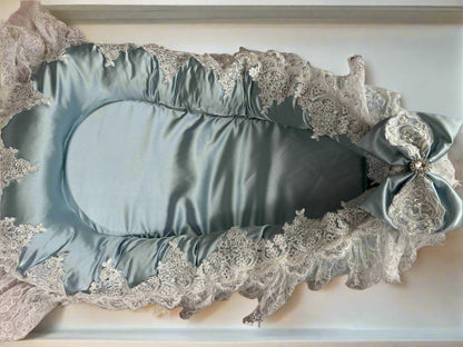 reducteur-de-lit-bleu-cocon-de-luxe