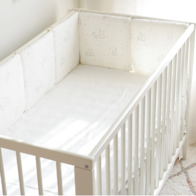 tour-de-lit-bebe-blanc